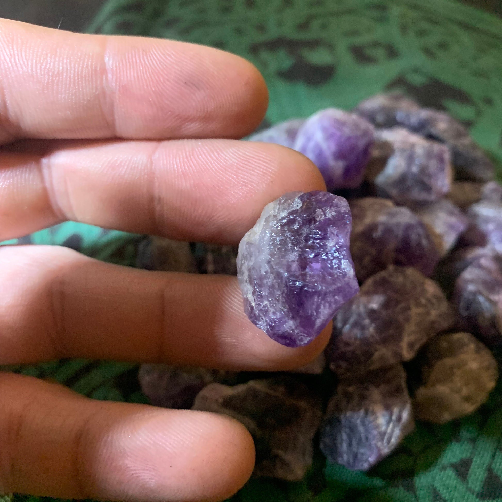 Raw Amethyst crystal (1”) close up metaphysical