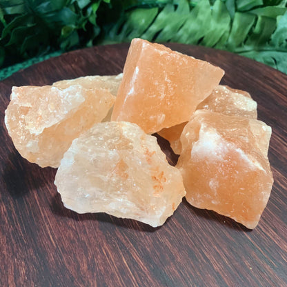 close up Natural Himalayan salt chunk