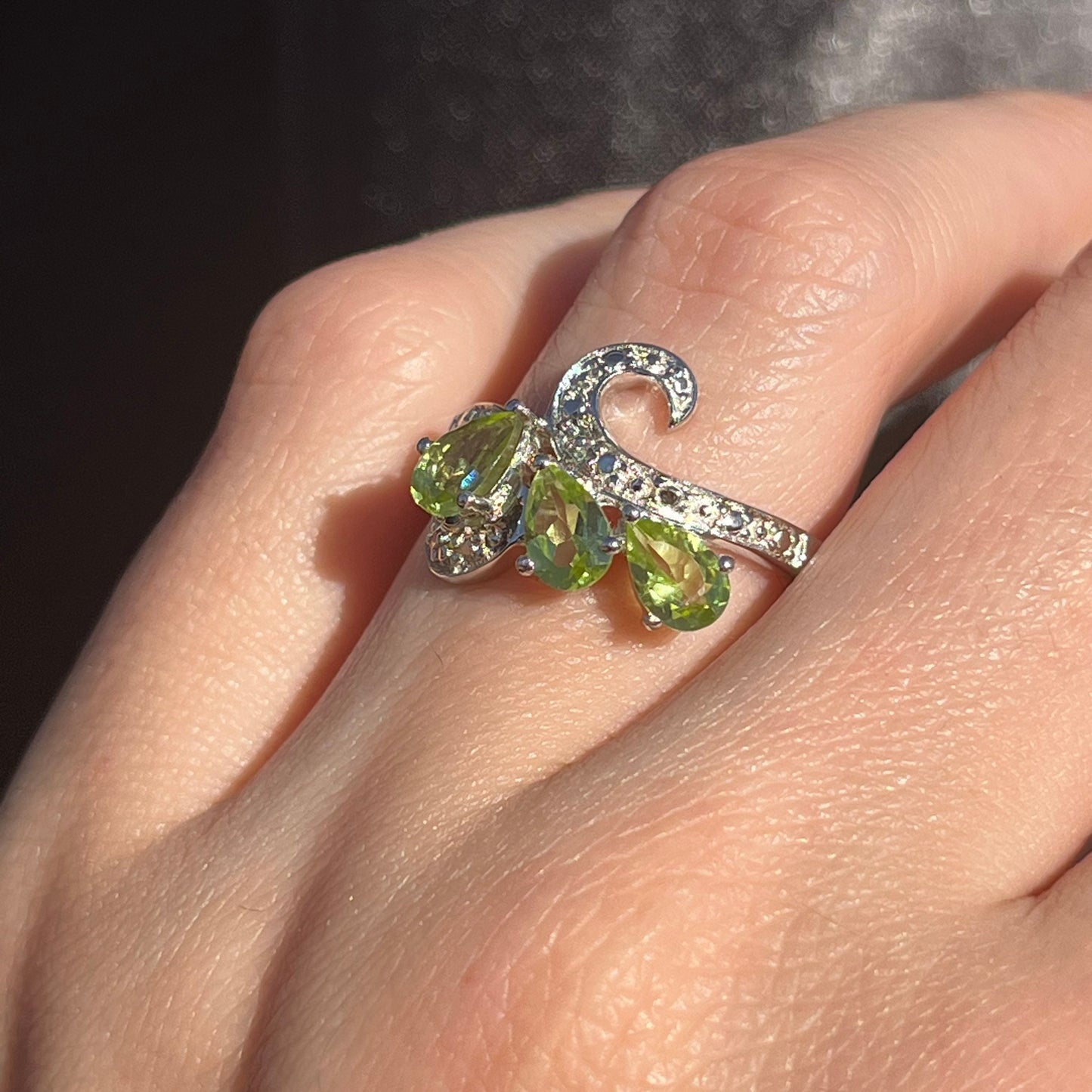 Sterling Silver Peridot Ring - Size 7